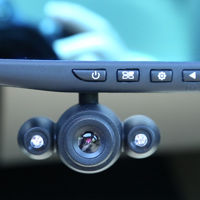 HD Mirror Cam Best Car Dash Cam with Mirror Cam Technology